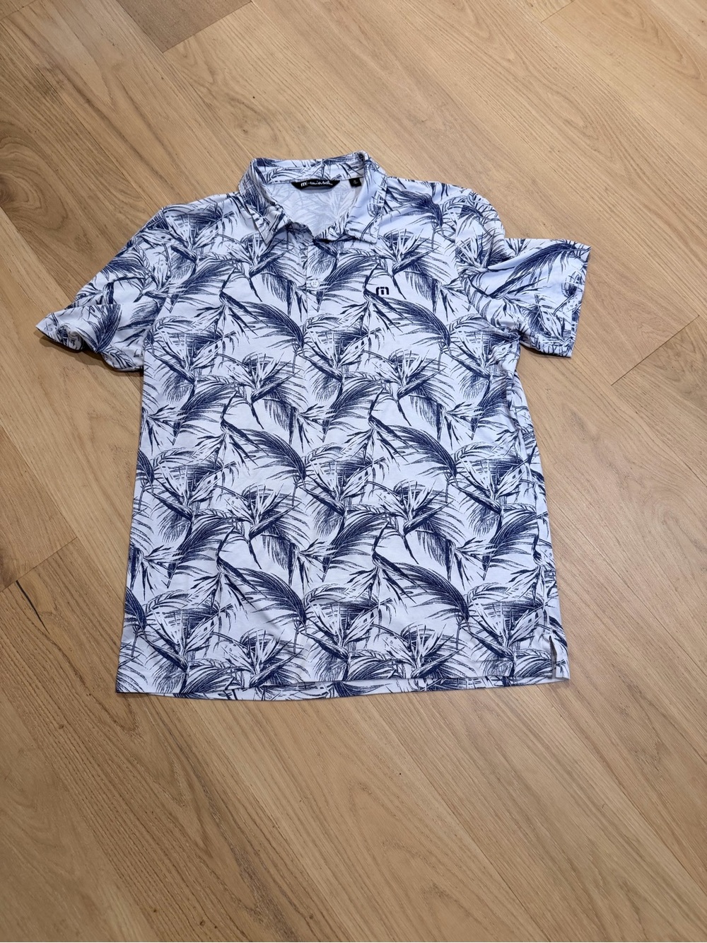 Men's Travis Mathew Printed Polo Shirt - White & Navy